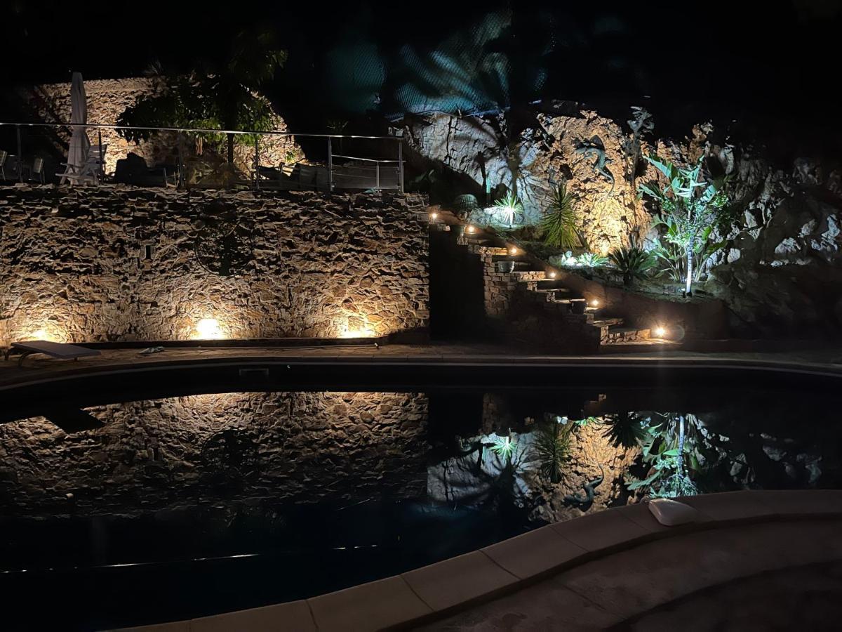 Meuble Tourisme 4*, Les Pieds Dans L'Eau, Villa Las Palmeras Ла Лонд-ле-Мор Екстериор снимка